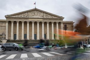 Onze voix pour, 37 contre : les députés ont largement rejeté en commission dans la nuit de mercredi à jeudi 23 octobre 2025 la partie recettes du budget de l’État pour 2026.