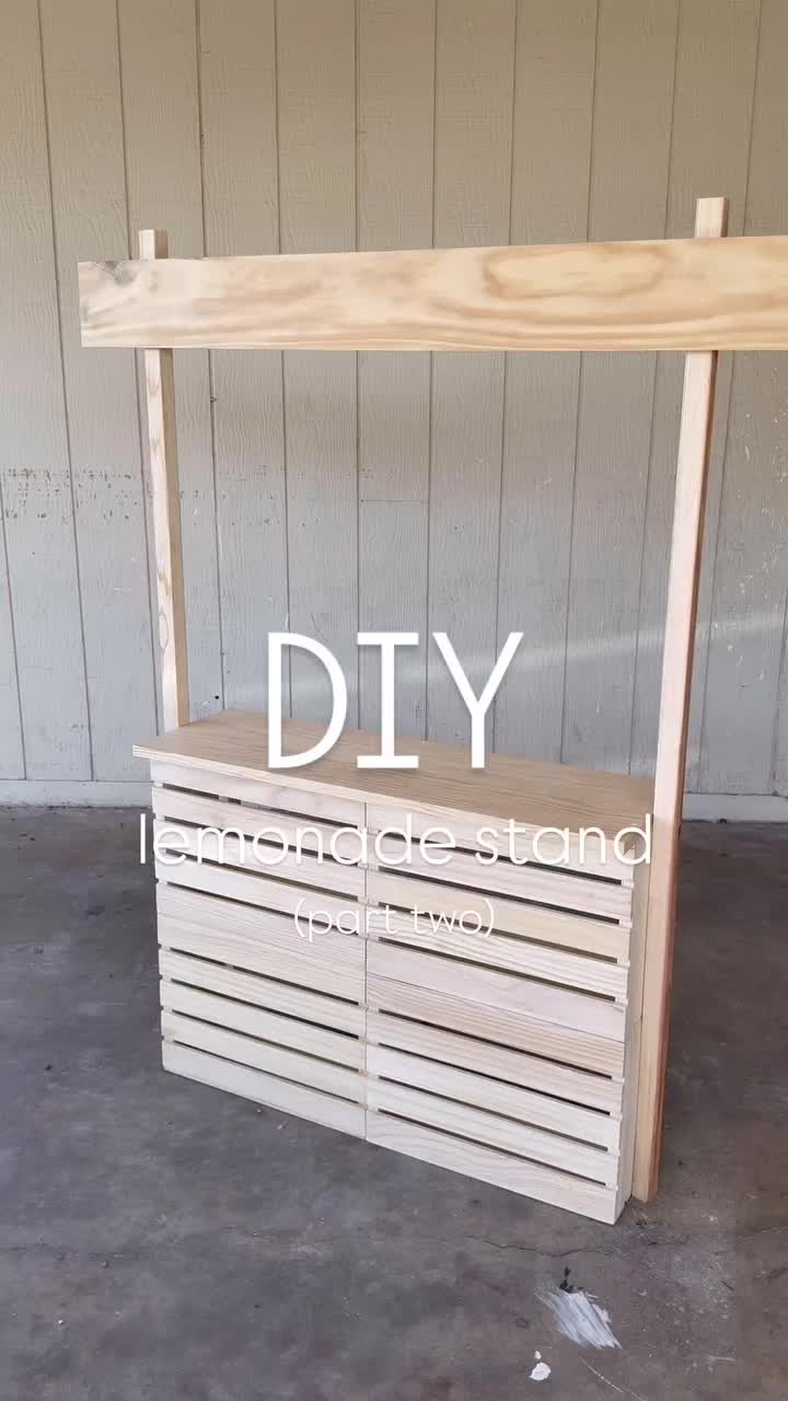 Easy as 1… 2… 3!   I am so pumped with how it turned out! What do you think?!   Now, we’re at a crossroads: should we stain it to highlight the natural wood grain or paint it for a vibrant, colorful look?   Cast your vote in the comments!  . . . . . . . . .  #summercorememories #arizonafamilyfun #familyphotographeraz #momentophotography #cayleenannphotography #arizonaphotographer #gilbertfamilyphotographer #eastvalleymoms #arizonafamily