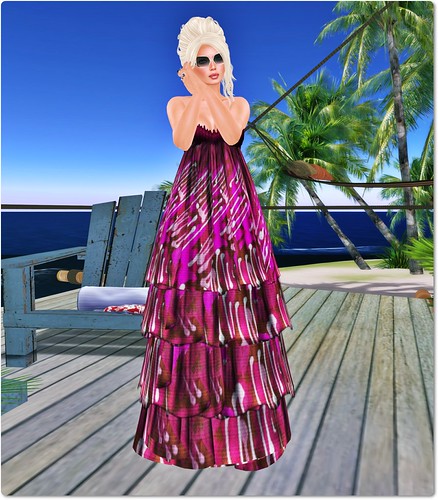 Review - Hucci - Beach Diva