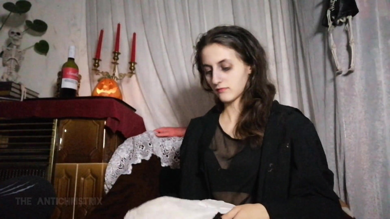 The Antichristrix: Mfc'de cadılar bayramı - giriş