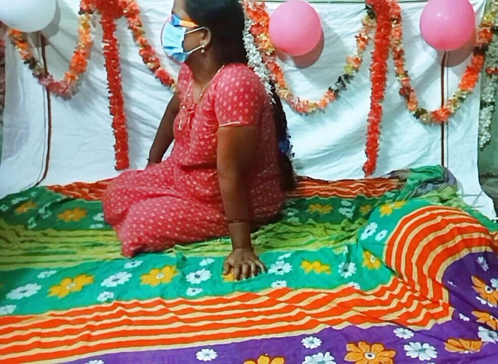 Priyanka314: Tamil ciocia urodziny uprawia seks