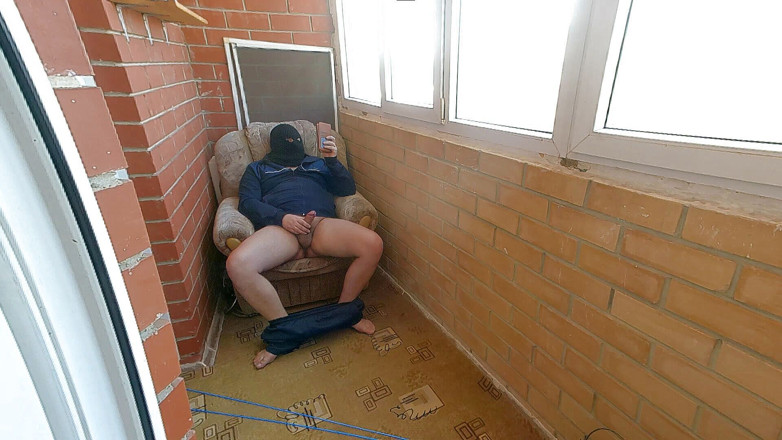 Angel_kisa: Am prins un tip masturbându-se și m-a futut tare