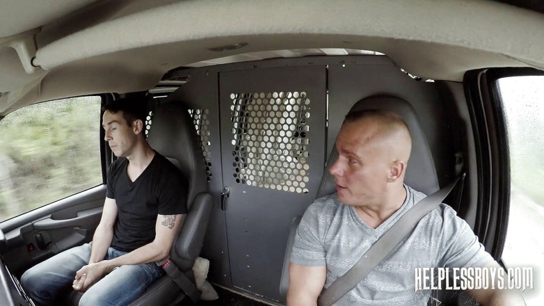 Helpless Boys: Impotente jongens - Tyler McDaniels - downhome overheersing