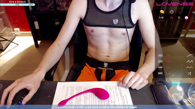 Snauwflake: Snauwflake sedang berseronok di Chaturbate - bahagian 1