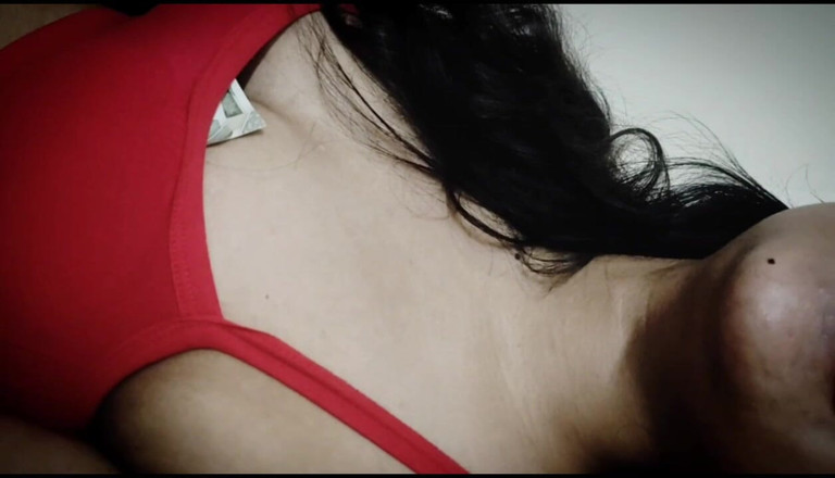 Sex bird: Anh ta rời người giúp việc bằng cách thu mua...