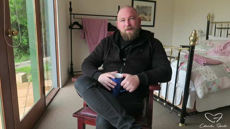 CharlieForde: Entrevista: Caleb en el país con Caleb Arcane