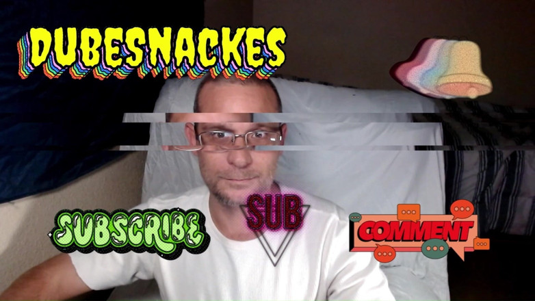 DubeSnackes: Dubesnackes, Midnight Masturbating Before Bedtime. Lying in Bed Rubbing My...