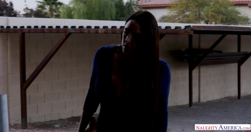 Thunder cock: Naughty America - Angela White berkongkek di den dengan pepek innienya