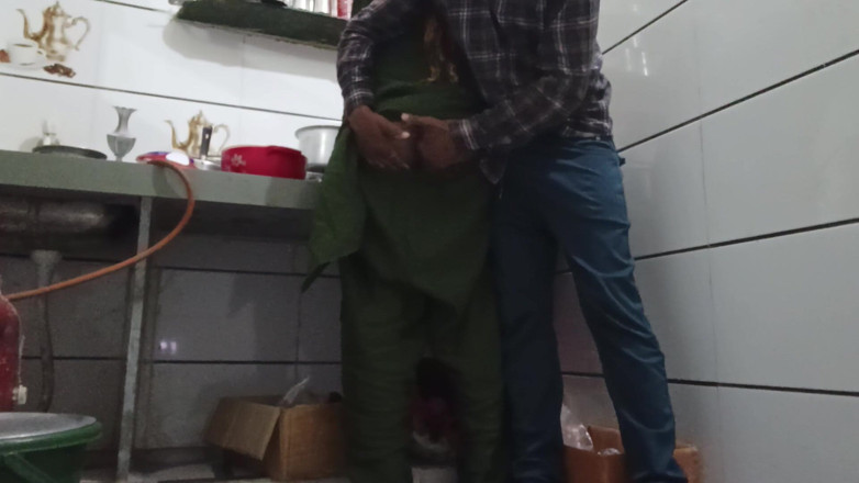 Bhabhi UP: Bihar o cheamă pe cumnată.