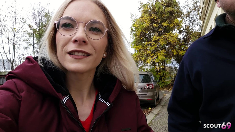 Scout69: Alemã namorada troca swinger a quatro - duas meninas magras Minúscula...