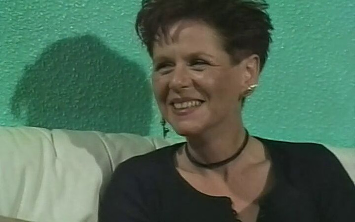 Strassenflirts by Magmafilm: Eigenartiges Paar Von Der Strasse Gefischt