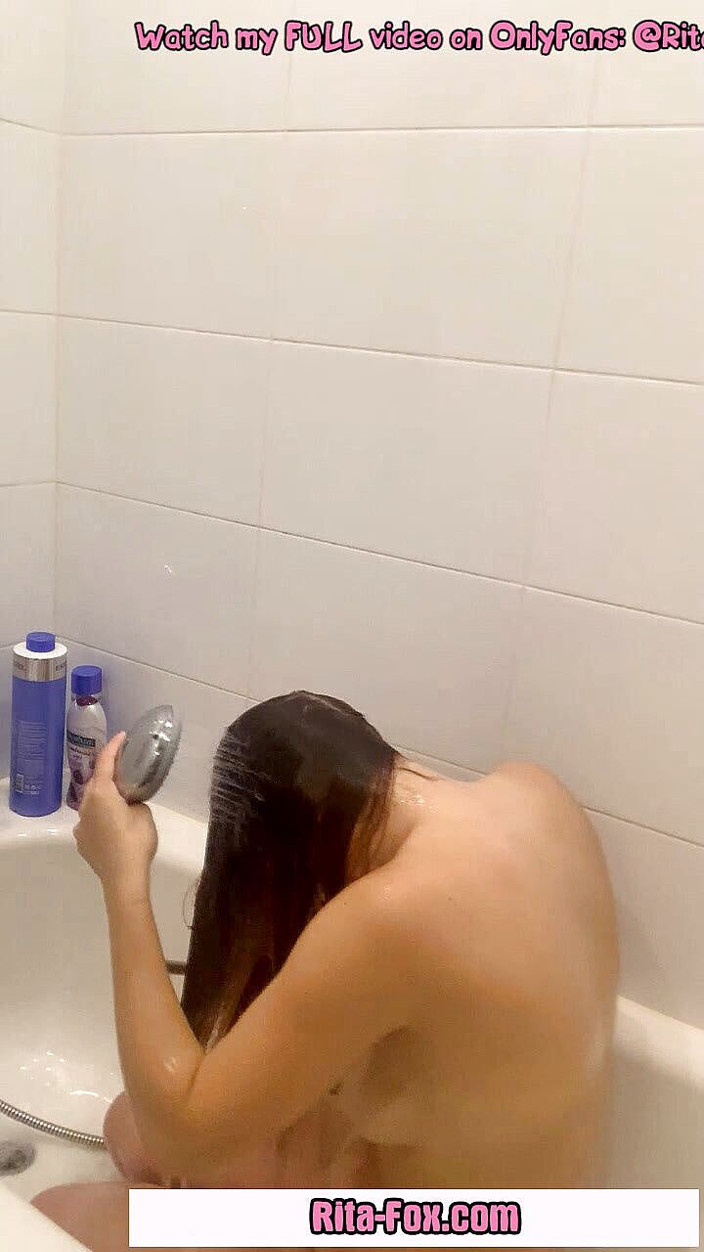 SugarNadya: I went to take showers and shave my sweet pussy...