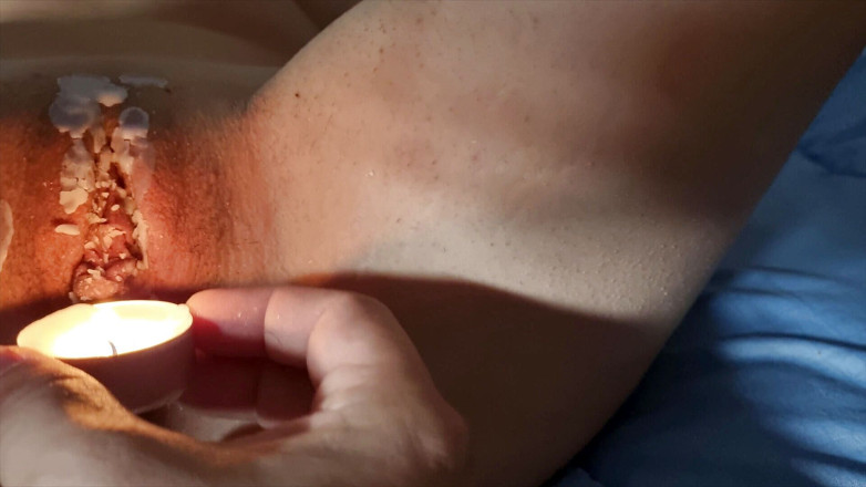 SexInCrimes: 熟女はワックスで罰せられ、後背位のスタイルで犯されました