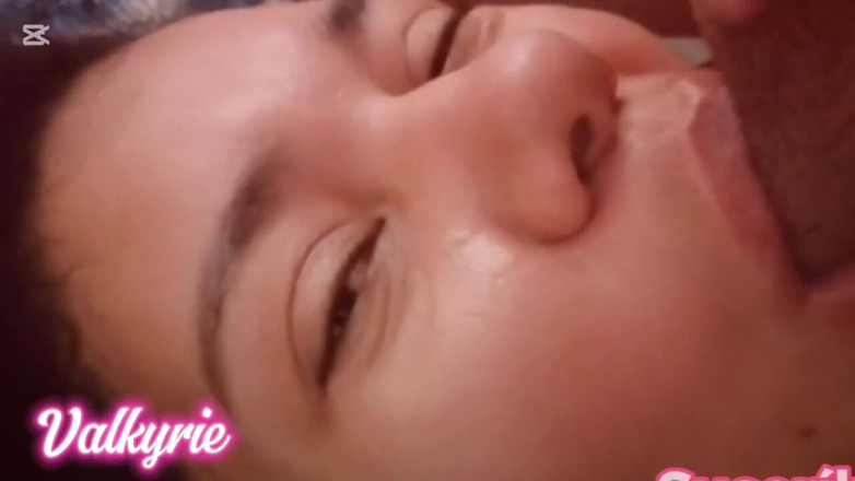 Valkyrieandluigy: 여친 딥쓰롯