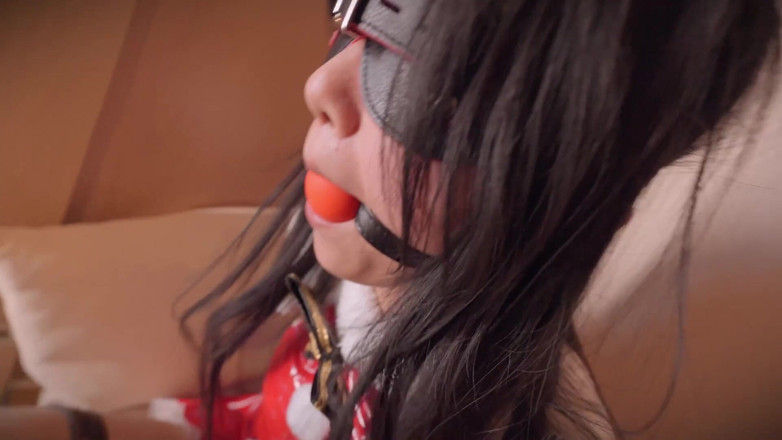 OrangeXXOO: My Girlfriend's Christmas Surprise 02