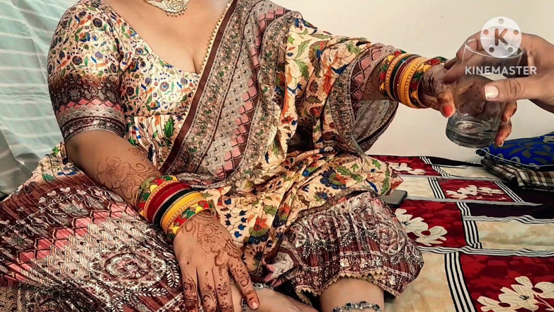 Salmaan001: Karwachauth özel (anal video) Hintçe seste yengenin götü ben kalın penis