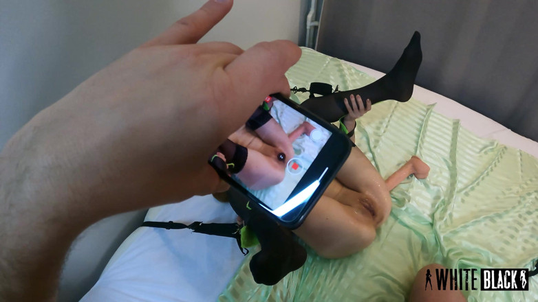 WhiteBlack: Der meister trainiert seine gefesselte schlampe grob mit fisting und...