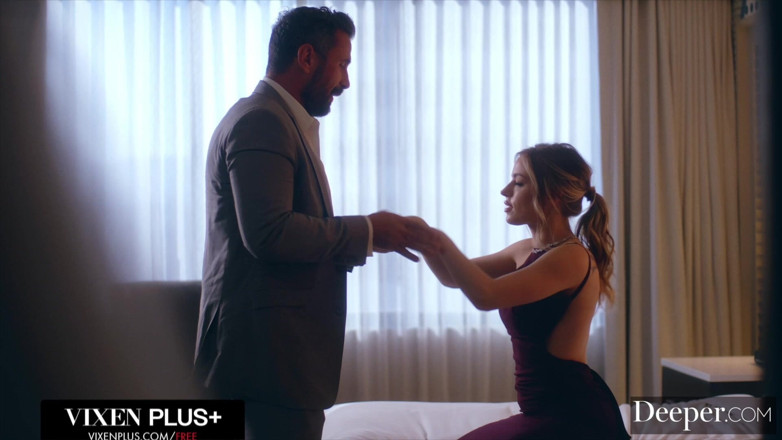 Deeper: Deeper. Bridesmaid Anna Claire Distracts the Jilted Groom