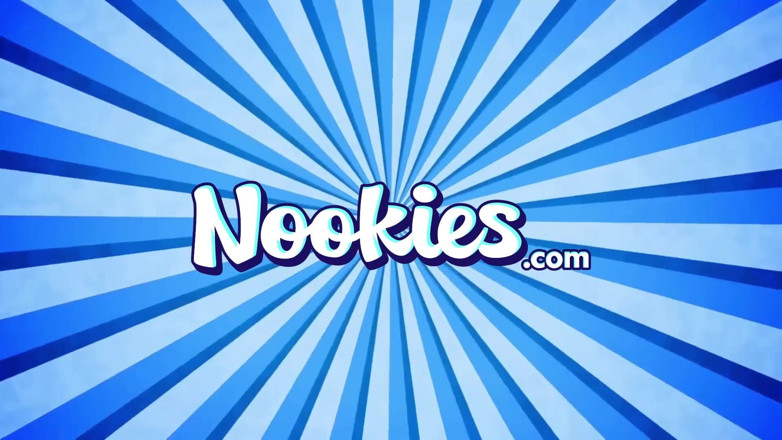 Nookies: Tante seksi izy blue sky yang lagi bosan nyepong kontol...