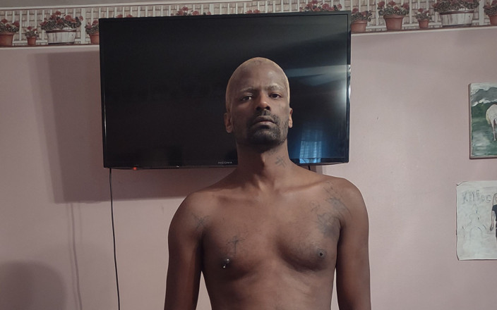 Marcus Shakur: Sega in bagno
