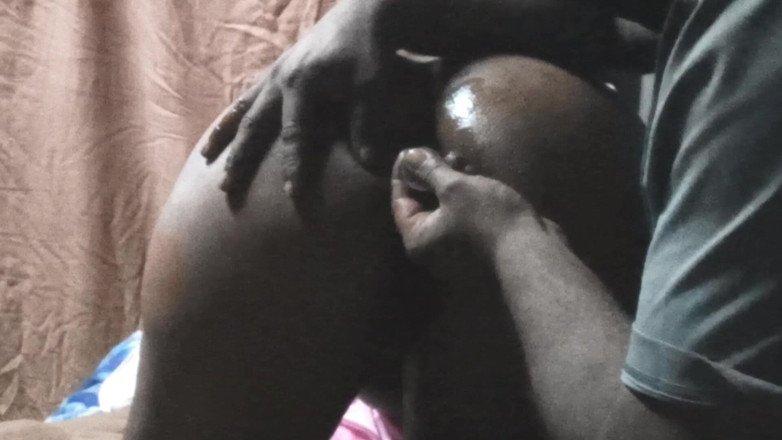 Indian anal: Buttplug anaal deel 1