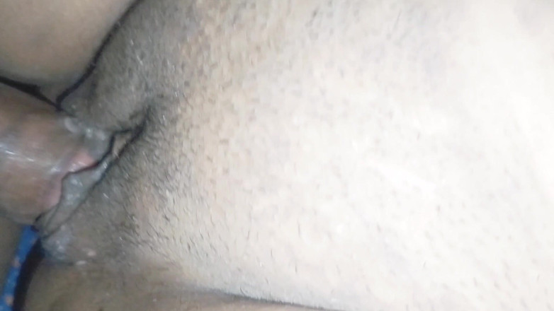 Loving couple: Quando il cognato non era a casa, ha scopato la...