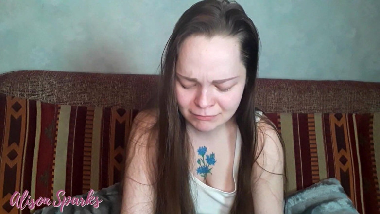 Alison Sparks: Fea llorando, olfateando y chupando mi nariz