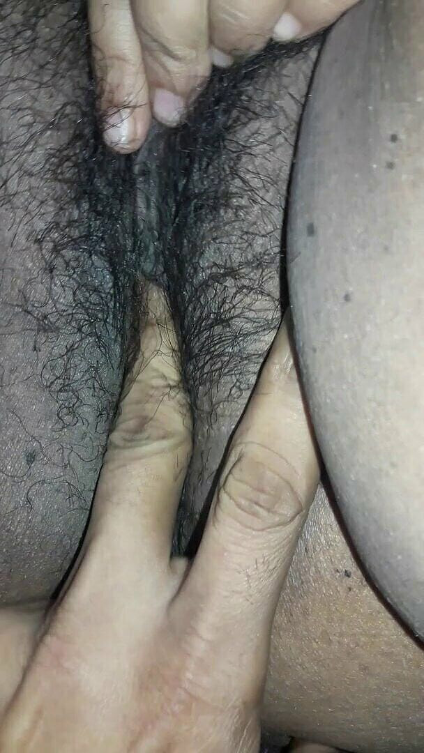 SameerPhunk: Bhabhi montel berbulu dijolok