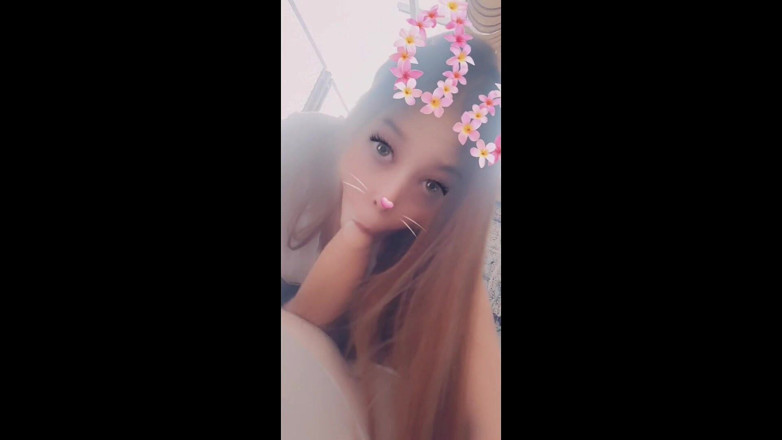 Holycandy: Teen 20 Blowjob