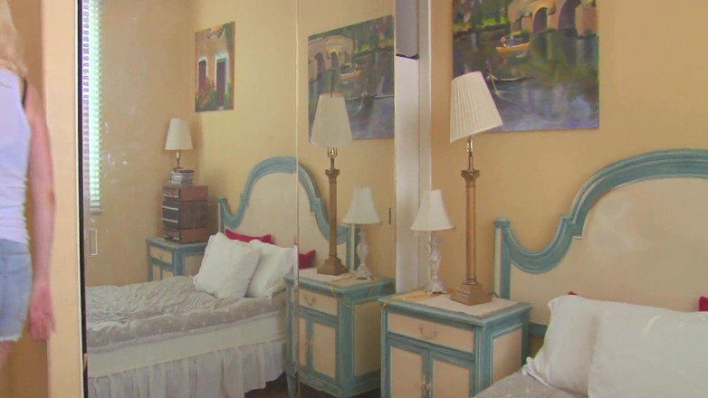Les Lesbians: Lesbian Utopia: Lesbian 15