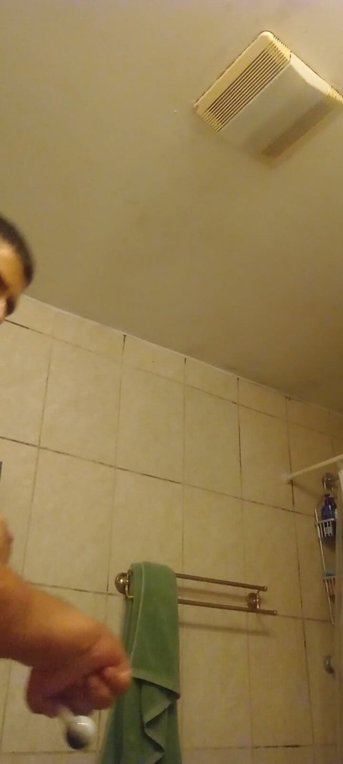 Chubbytits16: Kto chce ssie moje ogromne sutki