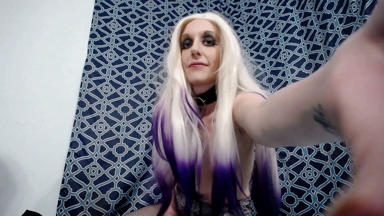 Calli Minx: Calli Minx BJ creampie koppel och krage dildos - den här...