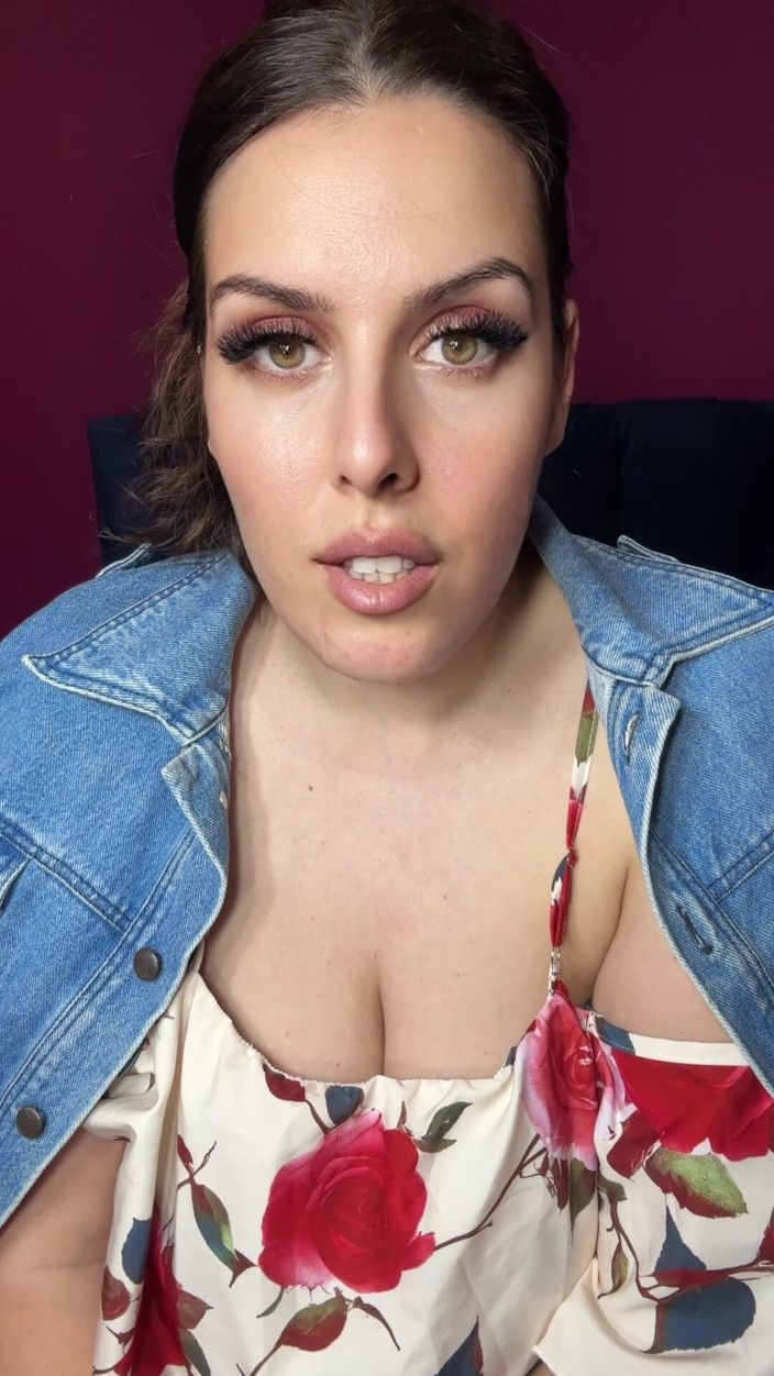 Young_strawberry: Seni seviyorum üvey anne seninle geri döneceğim