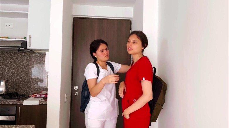 scarlettandc: Y tá tôn sùng giữa đồng tính nữ ăn âm hộ