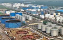 Các bồn chứa dầu tại tỉnh Sơn Đông, Trung Quốc