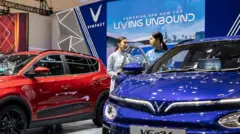 Trưng bày xe VinFast