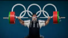Важкоатлет на Олімпійських іграх 2024 року в Парижі