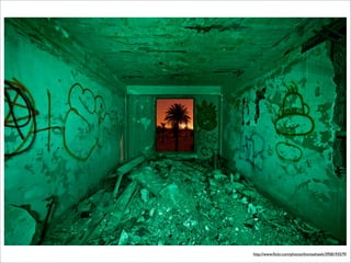 http://www.ﬂickr.com/photos/thomashawk/3958193579/
 