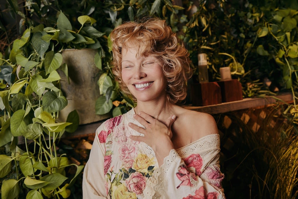 59 Seconds With Pamela Anderson