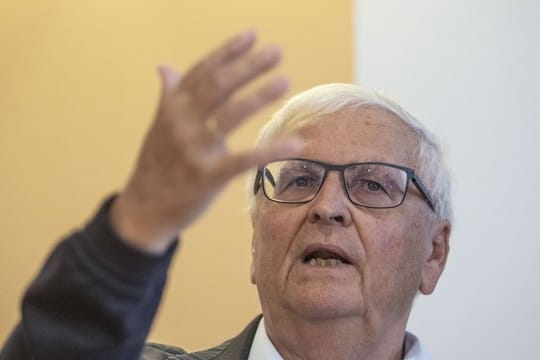 Theo Zwanziger wehrt sich gegen die Anklage der Schweizer Bundesanwaltschaft. Theo Zwanziger wehrt sich gegen die Anklage der Schweizer Bundesanwaltschaft.