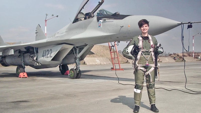 ww443_Poland_MiG29_Lt Katarzyna Tomiak-Siemieniewic