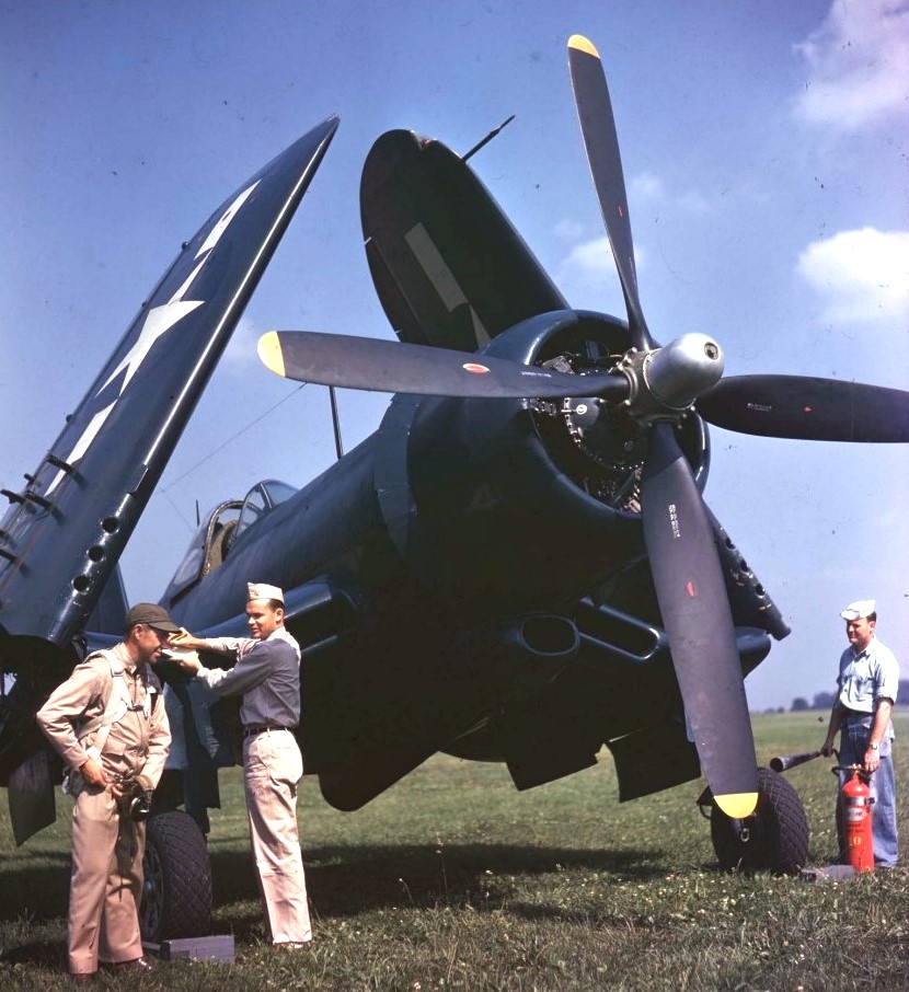 F4U_05_XF4U-3_1_RA