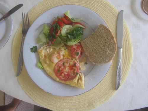 Savour your food to appreciate.