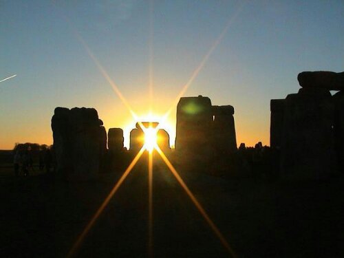 stonehenge-winter-solstice-2003-01.jpg image
