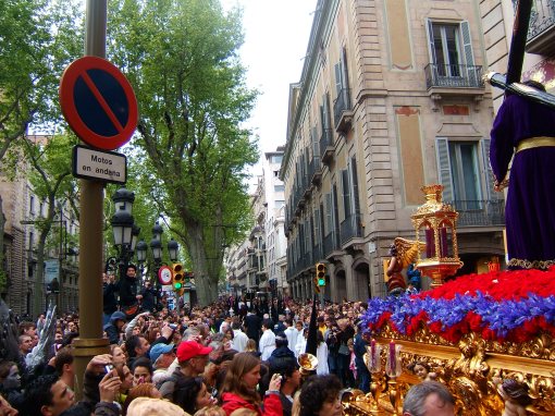 barca13 an Easter Sunday procession