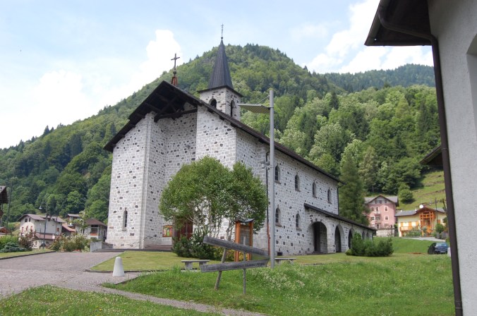 New church of Caoria