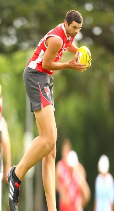 Heath Grundy Sydeny Swans stretch