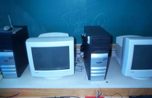Original Compaq EVOs we supplied back in 2002. By standardizing with enterprise class equipment we (a) knew exactly what was being used by students so diagnosing and rectifying tech issues became easier and (b) headed off most of the service calls by using quality equipment in the first place.