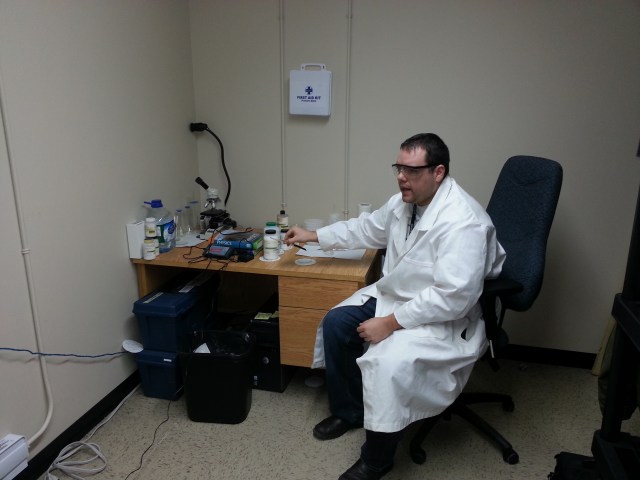 de-labs-12a