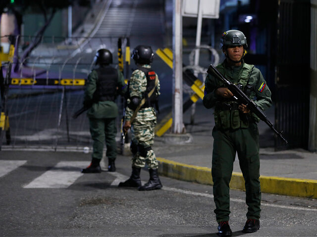 Report: Heavy Gunfire Around Presidential Palace in Venezuela Caused by Misunderstanding